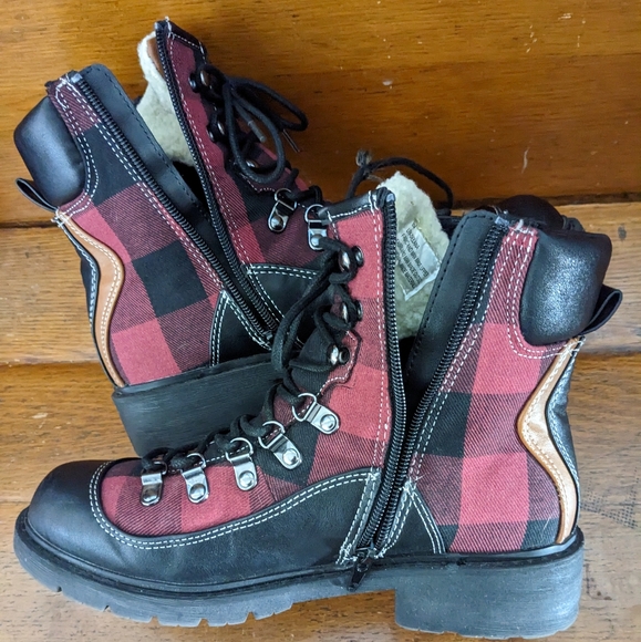 London Fog Black/Maroon Plaid Ankle Boots sz 8 Zip & Tie So Cute Very Good Cond! - Picture 2 of 11